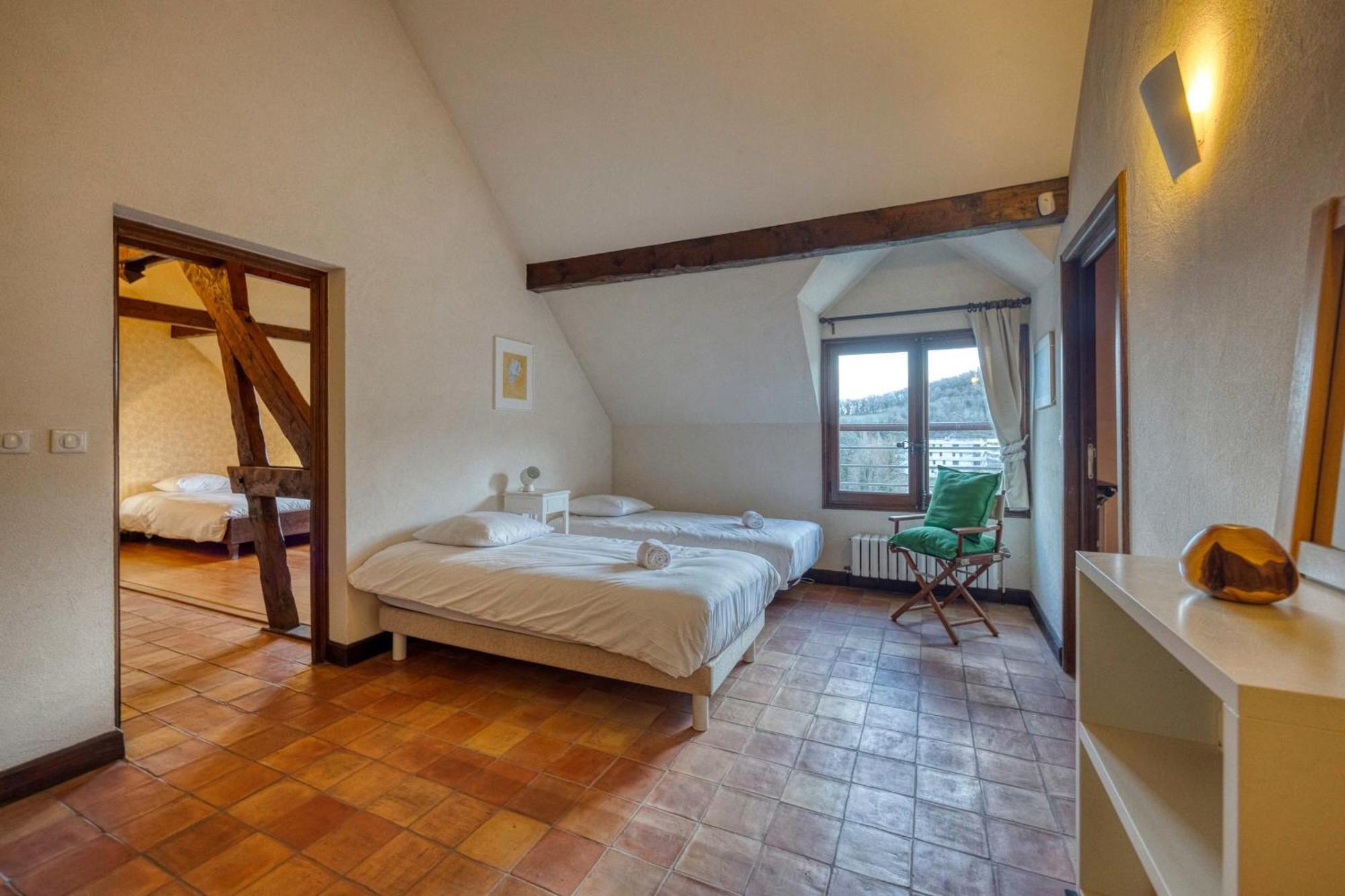 #Hp La Maison Des Lilas Large Family House Sleeps 12 Garden Seyssinet エクステリア 写真